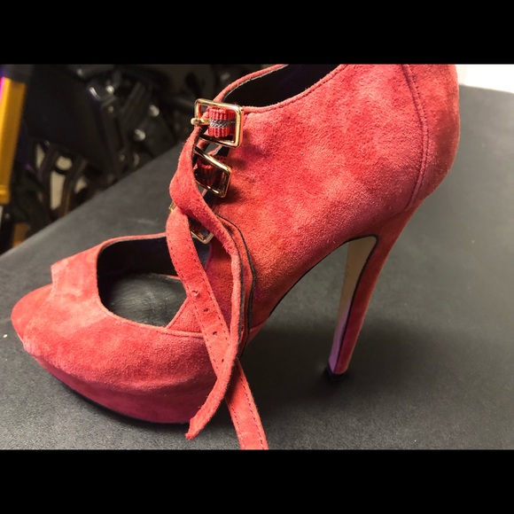 GENUINE LEATHER Aldo 51/2” heels - Picture 6 of 6